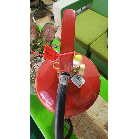 [CÓ TEM KIỂM ĐỊNH] BÌNH CHỮA CHÁY DRAGON - BỘT ABC 8KG, SẢN XUẤT TẠI VIỆT NAM ĐỦ TIÊU CHUẨN PCCC